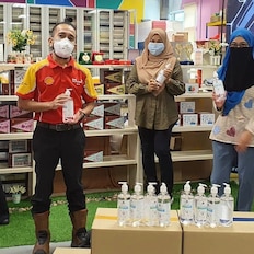 Collaboration with USIM to create face shields and sanitisers