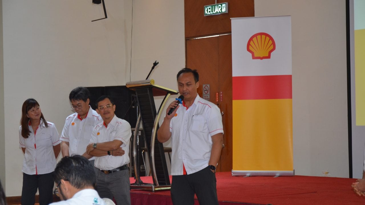 Amir Bakar Vice President of Shell MDS engaging with the community