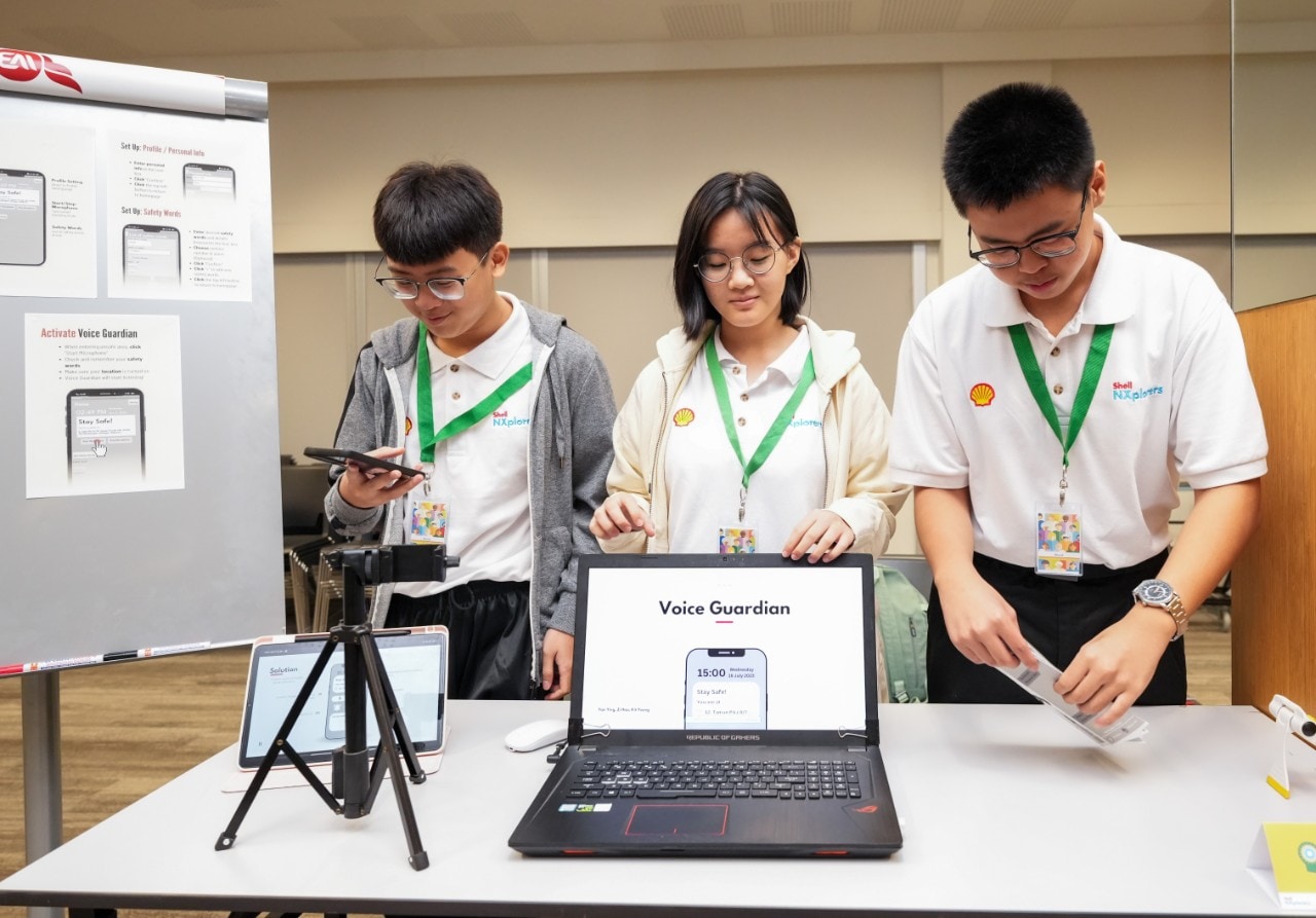 Team Tri-C-Cle with their invention