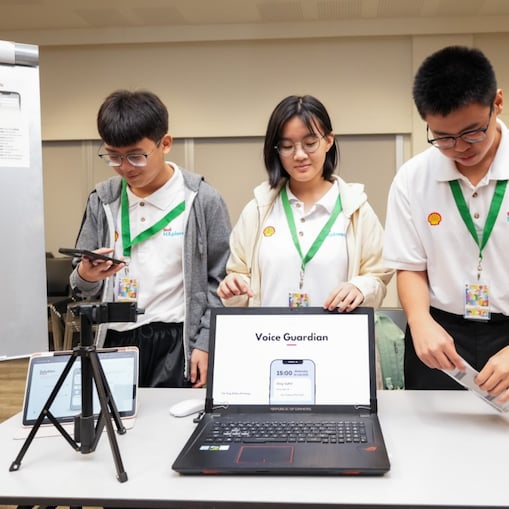 Team Tri-C-Cle with their invention