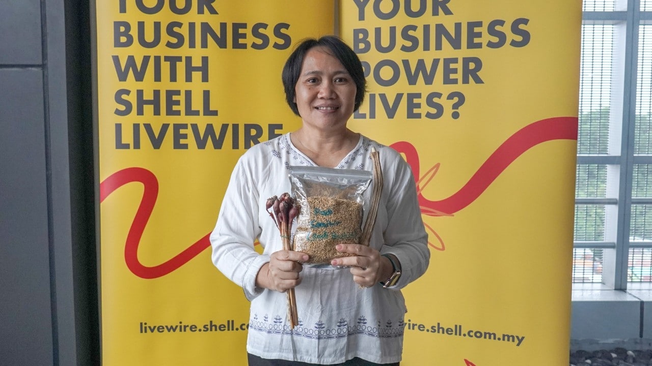 Anjelen Daransun from Kokoriu Enterprise