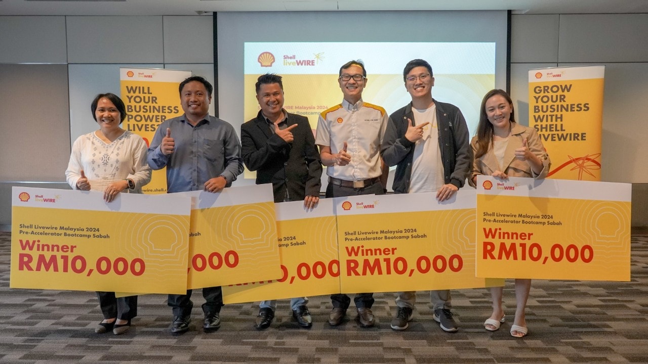 L to R - Anjelen Daransun from Kokoriu Enterprise, Carlven Lenim from Agroment Enterprise, Mohd Fadzwan Ali from Mofaz Enterprise, Wong Kim Mun, GM, SSPC, Willie Ng from Global Cerah Sdn Bhd and Sharon Voo from Onsoi Manufacturing Sdn Bhd.