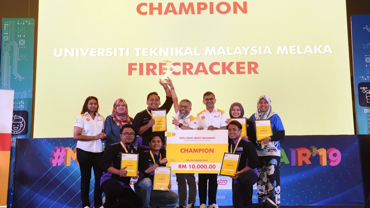 Team Firecracker from UTeM with team Shell