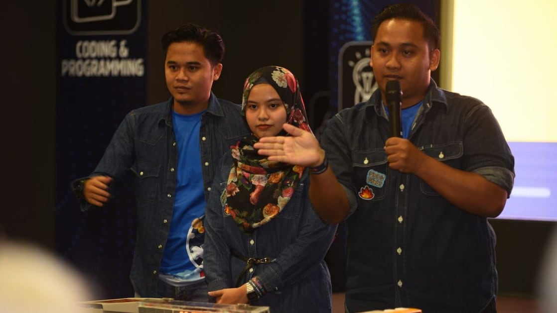 FIRECRACKER, UNIVERSITI TEKNIKAL MALAYSIA MELAKA – 2