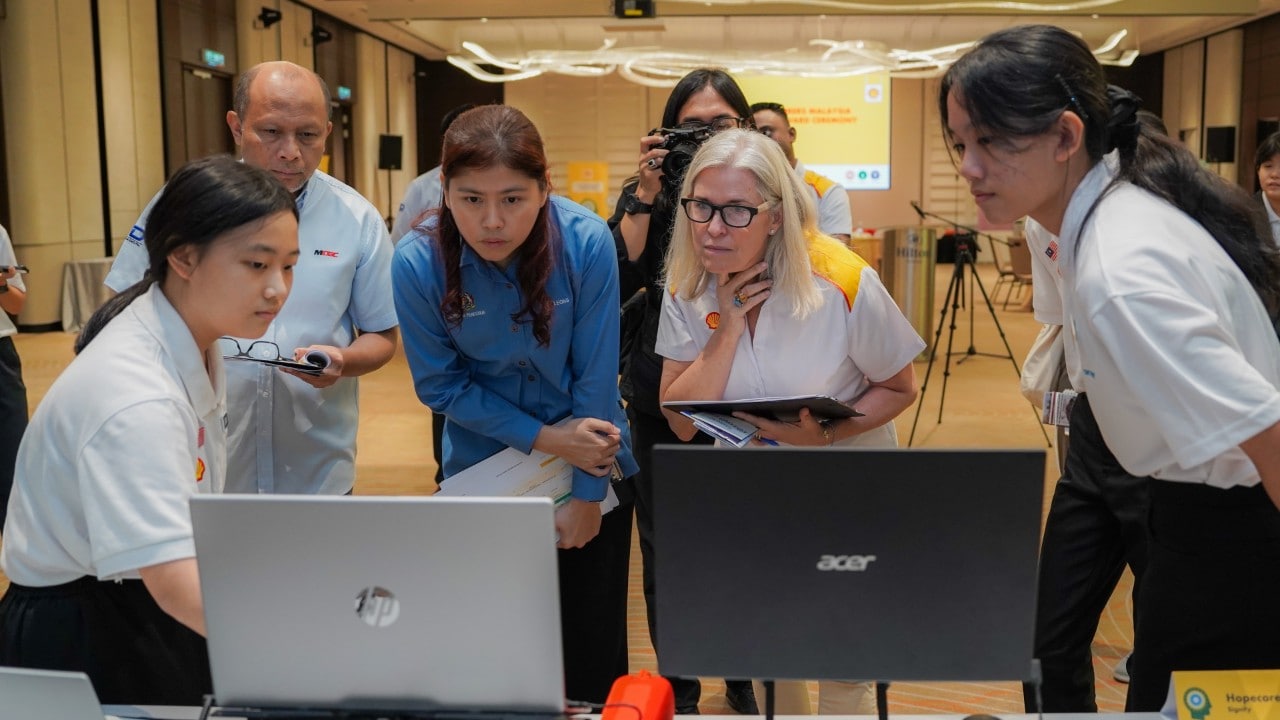 Judging session for Hopecore of SMK Lutong during Shell NXplorers Malaysia National Final
