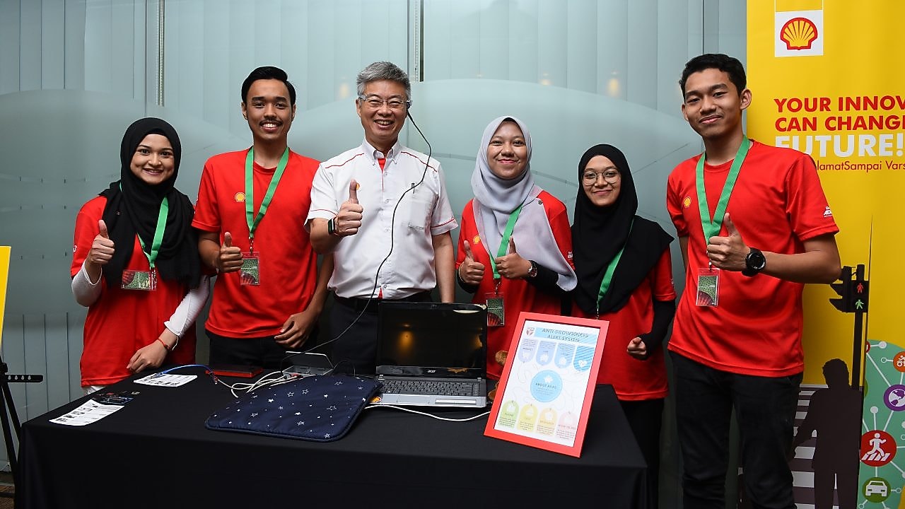 Team UPM Serdang with their Anti-Drowsiness Alert System 