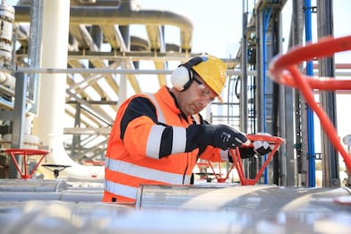 Shell engineer working at the gas plant