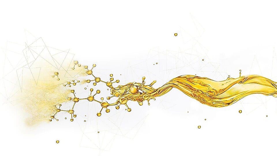 Oil splash breaking into small components