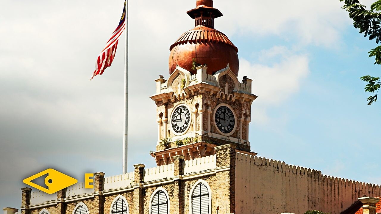 Plaza Merdeka & Carpenter Street