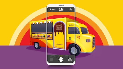 An image of a phone screen taking a selfie of the lori panas deli2go